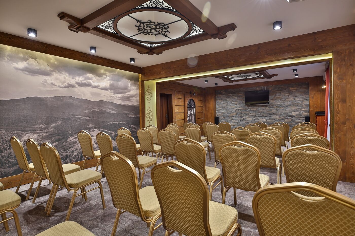 Sala konferencyjna Babiogórska — nowoczesna przestrzeń na spotkania biznesowe w Hotelu Jawor
